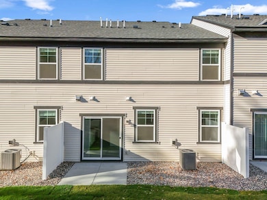 10520 Harbor Ln N, Maple Grove, MN 55369 - photo 3