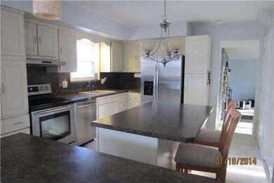 1574 Peach Tree Ln, Hatfield, PA 19440 - photo 3