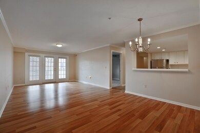Living Room/Eating Area