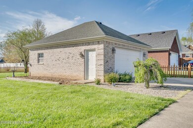 496 Barbara Sue Ln, Mount Washington, KY 40047 - photo 4