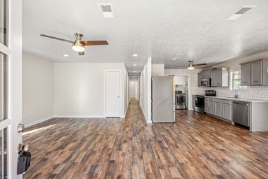 970 Randolph St, Houston, TX 77088 - photo 4