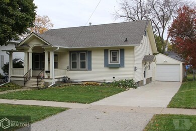 612 S 3rd Ave W, Newton, IA 50208 - photo 2