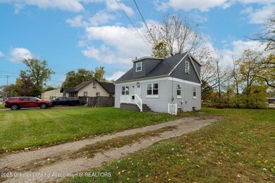 4628 Pleasant Grove Rd, Lansing, MI 48910 - photo 4