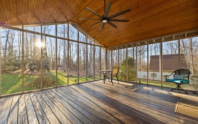 Screened-In Porch