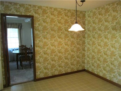 Kitchen with Eat In area