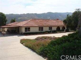 Front of the house - Long Circular Driveway w/Carp