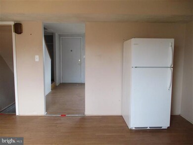 8049 Stratman Rd, Dundalk, MD 21222 - photo 6