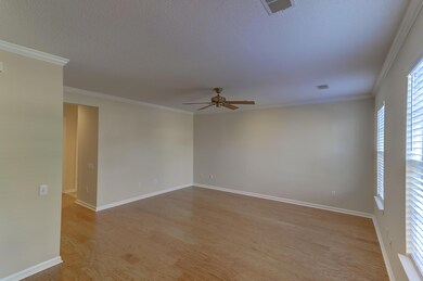 3316 Queensgate (23)