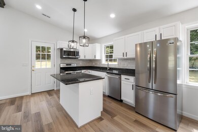 9009 Lawyers Rd, Spotsylvania, VA 22551 - photo 7