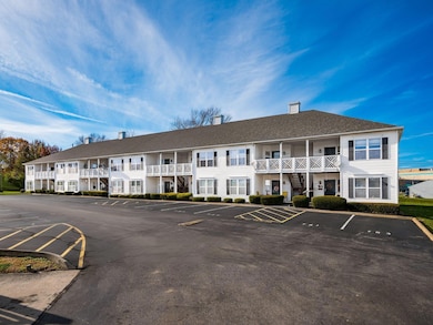 715 Milcrest Dr, Marysville, OH 43040 - photo 2