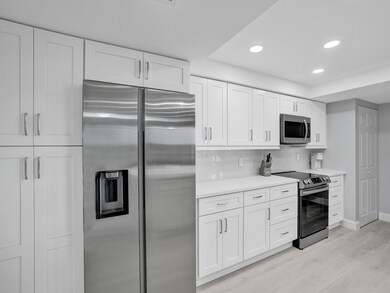 955 Egret Cir unit 405, Delray Beach, FL 33444 - photo 2