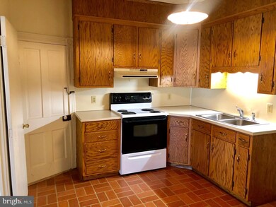 105 N Main St unit 1, Mercersburg, PA 17236 - photo 6