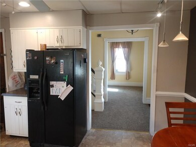 2132 N Lehigh Ave, Whitehall, PA 18052 - photo 4