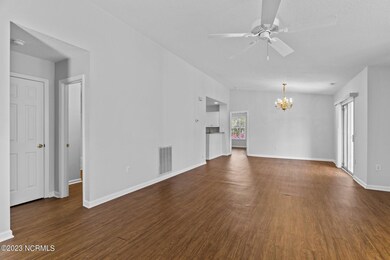 4101 Breezewood Dr unit 202, Wilmington, NC 28412 - photo 6