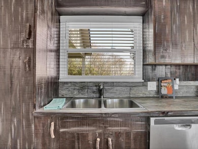 1985 Leconte St, Morristown, TN 37814 - photo 7