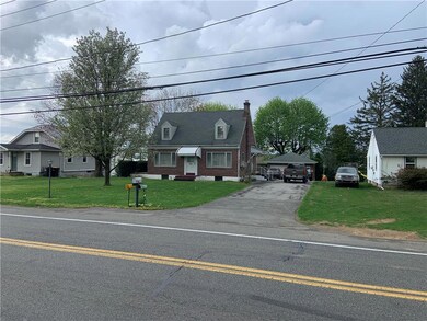 4981 Buckeye Rd, Emmaus, PA 18049 - photo 2