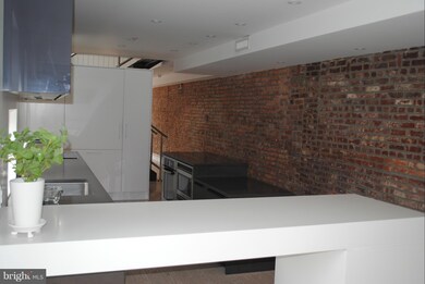 3033 M St NW unit 1, Washington, DC 20007 - photo 2