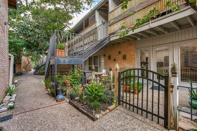 3928 W Alabama St unit 1, Houston, TX 77027 - photo 2