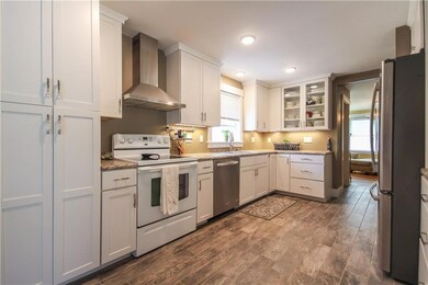 Your new kitchen awaits. Nice,...
