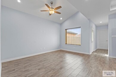 1205 Escondido Ln E, Harlingen, TX 78550 - photo 4