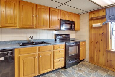 13 Spring St, Burlington, VT 05401 - photo 2