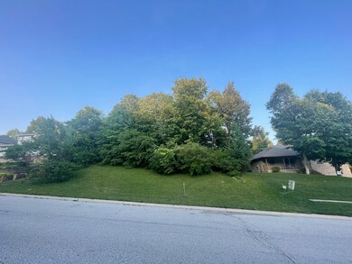 925 Classon Ln, Beech Grove, IN 46107 - photo 4