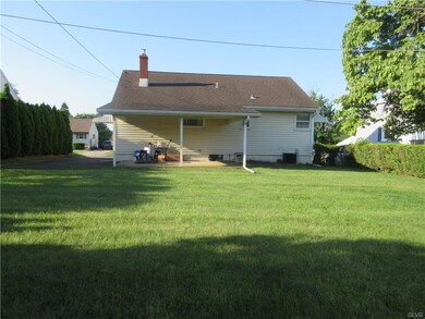 1578 Eastwood Dr, Bethlehem, PA 18018 - photo 4