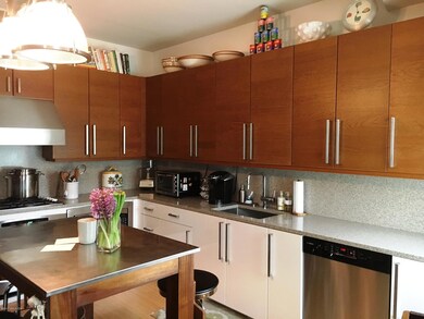 382 Greenwich Ave unit 5, Greenwich, CT 06830 - photo 4