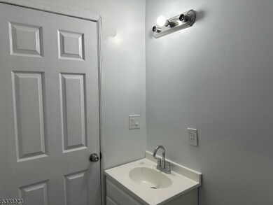 247 S 8th St unit 1, Newark, NJ 07103 - photo 5