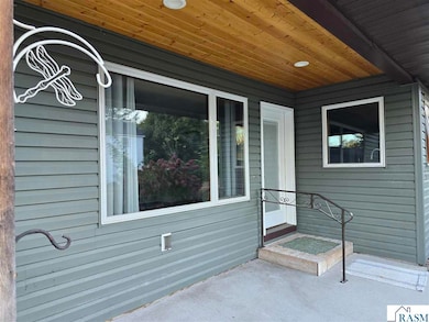 705 1st St N, Waterville, MN 56096 - photo 3