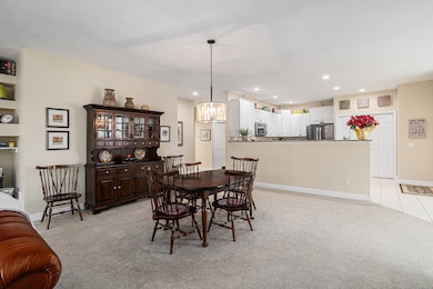 6895 Hunters Creek unit 57, Kalamazoo, MI 49048 - photo 5