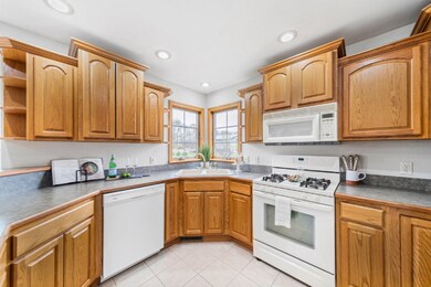 20274 M 205 (18 of 28)