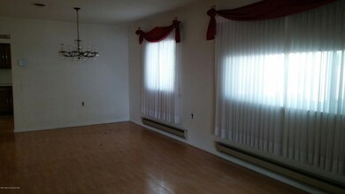 0623161237b_resized
