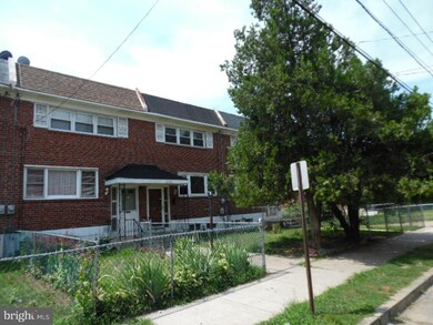 1249 Lakeshore Dr, Camden, NJ 08104 - photo 2