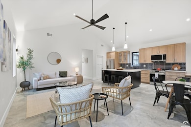 516 Lake St, Lawrence, KS 66044 - photo 4