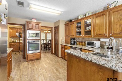 210 210 First Crossing Ln, Tyler, TX 75703 - photo 6