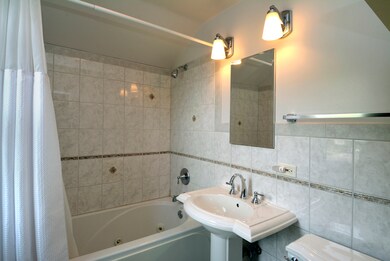 1375 Campbell Ave, Des Plaines, IL 60016 - photo 4