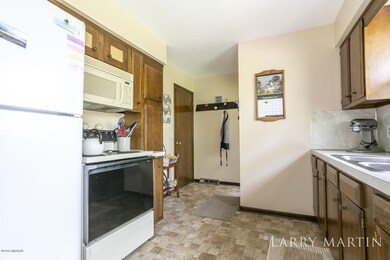 3485 84th St SW, Byron Center, MI 49315 - photo 5