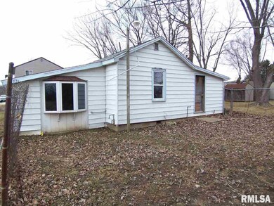 202 S Bellevue Ave, Peoria, IL 61604 - photo 3