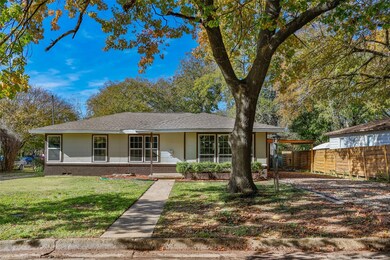 1429 S Lindsay St, Gainesville, TX 76240 - photo 4