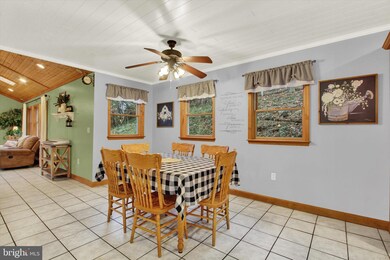 1021 Pine Stump Rd, Chambersburg, PA 17202 - photo 6