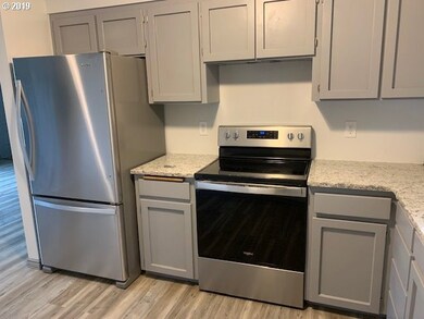 2201 Jeppesen Acres Rd, Eugene, OR 97401 - photo 6