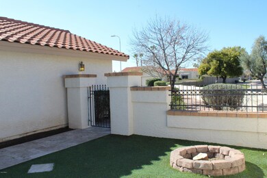 Entryway/Walkway