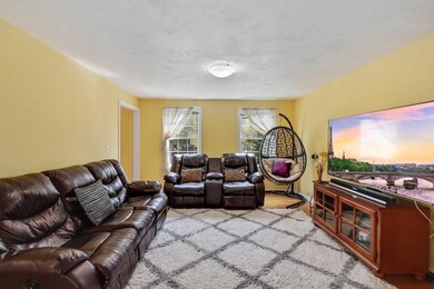 19 Joyce Ln, Boxborough, MA 01719 - photo 4