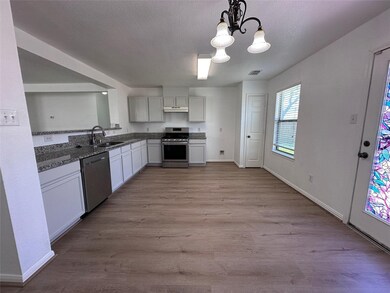 3927 Brook Garden Ln, Katy, TX 77449 - photo 4