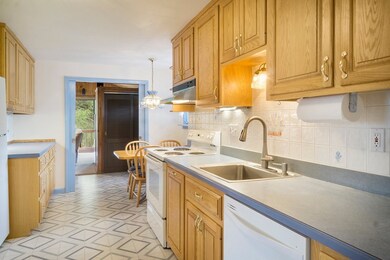 73 Appleyard Ln, Holliston, MA 01746 - photo 7