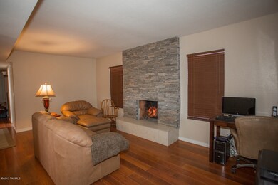 Living Room ( Photo by KC Creative Desig