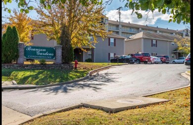 103 Garden Cir unit 110-4, Branson, MO 65616 - photo 2