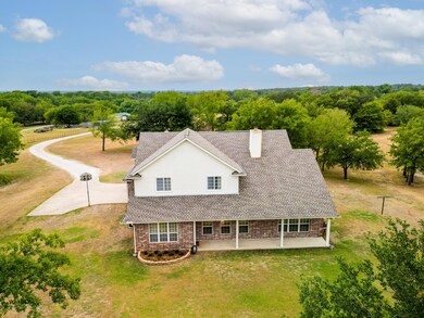 362 Twin Creek Ln, Springtown, TX 76082 - photo 3