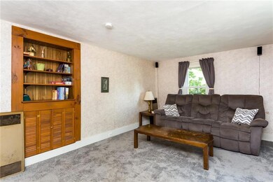 Spacious Living room, built ins.